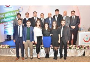 Esogü Tıp Fakültesi Öğrencileri Sağlık Bakanı Dr. Mehmet Müezzinoğlu İle Buluştu