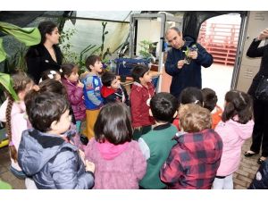Minik Öğrencilerden Fidanlığa Ziyaret