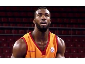 Galatasaraylı Oyuncudan Ezanla İlgili Skandal Sözler