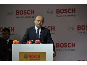 Bakan’dan Direksiyonda Kitap Okuyan Şoföre Feci Gönderme