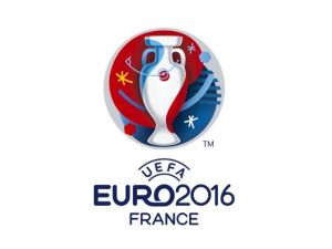 Euro 2016 Eleme Maçında Olaylar Çıktı