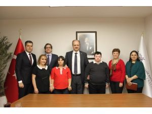 İzmir Down Sendromu Derneğinden Rektör Akhan’a Ziyaret