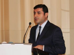 Demirtaş Açıkladı: Öcalan İle Fikir Ayrılığı Var Mı?