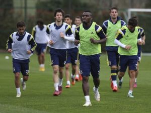 Fenerbahçe Hazırlıkları Sürdürüyor