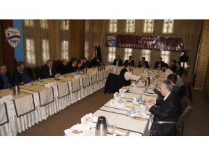 Hekimoğlu Mayıs’ta Kongre Çağrısı Yaptı