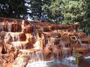 23 Nisan Parkında düzenleme ve peyzaj çalışması başlattık