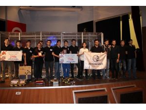 Aso Teknik Koleji Öğrencilerinden ’Robot’ Başarısı