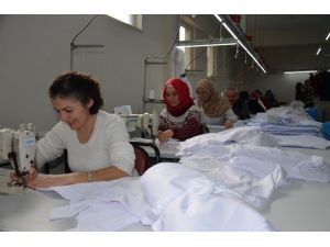 (Özel Haber) Bursalı Firma Dünyanın Marka Otellerini Giydiriyor