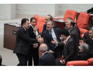 Meclis Yine Karıştı!