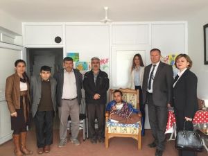 Her 68 Çocuktan Biri Otizmli Doğuyor