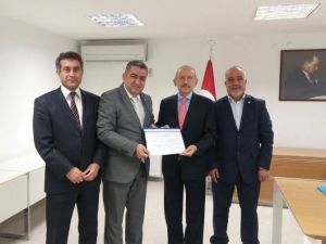Chp Lideri Mazbatasını Aldı