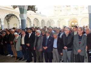 Şehit Savcı Kiraz İçin Mersin’de Gıyabi Cenaze Namazı Kılındı