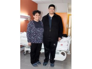 Anne Oğul Aynı Anda Obezite Ameliyatı Oldu
