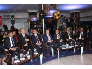 Başkan Dergisi’nden Tgrt Haber Ve İha Ankara Temsilcisi Batuhan Yaşar’a Ödül