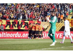 2. Lig’e İzmir Damgası