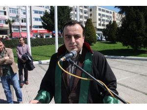 Av. Kartal: Bizlerin Cübbeleri Birer Silah Değil; Bağımsızlığımızın, Onurlu Ve Dik Duruşumuzun Simgesi Oldu