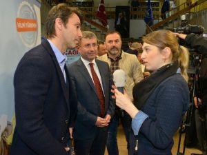 Eski Futbolculardan Fenerbahçe Takım Otobüsüne Yapılan Saldırıya Yorum