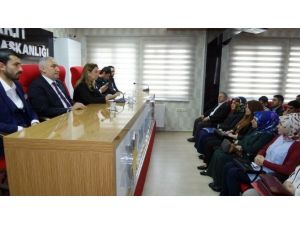 Ak Parti Genel Başkan Yardımcısı Öznur Çalık: