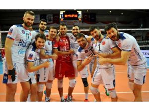 Beşiktaş’ı İkinci Maçta Da Yenip Finale Çıktılar