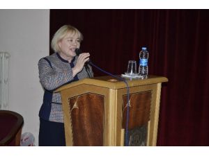 Doç. Dr. Gafarova: “İstanbul Cennetin Kapısı İse Kırım Cennettir”