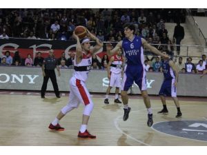 Anadolu Efes’e Eskişehir Darbesi