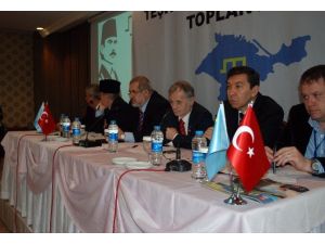 Kırımoğlu: “Heyet Ukrayna Üzerinden Kırım’a Gitmeli”