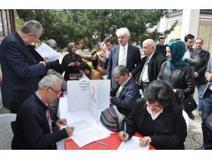 Milletvekili Şahin Ve Ak Partililerden Kan Bağışı