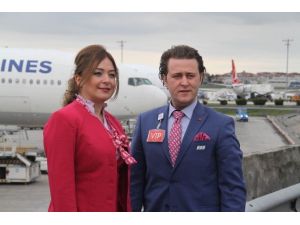 Uçak Manzaralı Defile