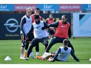 Galatasaray’da Hazırlıklar Sürüyor