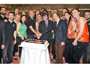 Eczacıbaşı Vitra’da Şampiyonluk Sevinci