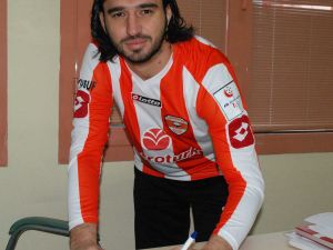 Adanaspor İlkem Özkaynakı Transfer Etti