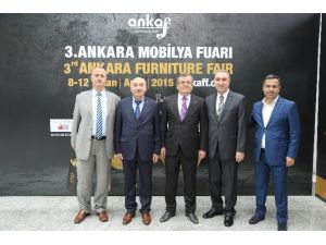 Ankara Ticaret Odası Başkanı Bezci Ankara Mobilya Fuarını Gezdi