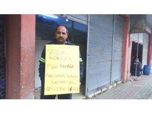 (Özel Haber) Boynuna Afiş Asıp Böbreğini Satılığa Çıkardı