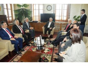 Cumhurbaşkanı Danışmanı Binali Yıldırım, Yılmaz’ı Ziyaret Etti