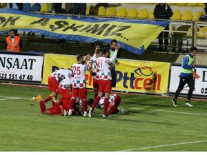 Derbinin Galibi Karşıyaka