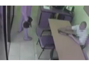 Herkesin Gözü Önünde…