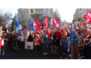 Macaristan’da Hükumet Protestoları