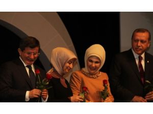 Başbakan İle Kılıçdaroğlu’nun Gül Jesti