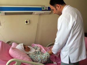 Nöroloji Uzmanı Dr. Yaşar: Parkinson Sinsi İlerleyen Bir Hastalık