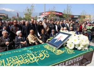 Kalp Doktoru Gözyaşlarıyla Uğurlandı