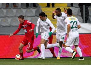 5 Gol, 2 Kırmızı! Bursaspor Yarı Finalde