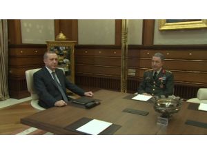Erdoğan, Orgeneral Hulusi Akar’ı Kabul Etti