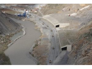 Sınıra Askeri Sevkıyat