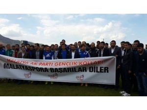 Ak Parti Gençlik Kolları’ndan Yeni Malatyaspor’a Moral Ziyareti