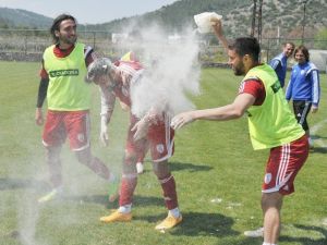 Altınordulu Göksu’ya Sürpriz Kutlama