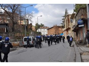 Centilmence Başlayan Maçta Ortalık Savaş Alanına Döndü