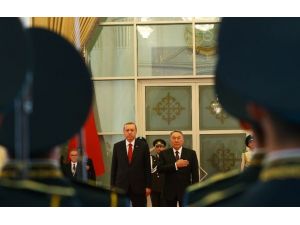 Erdoğan Törenle Karşılandı