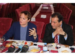 Chp’li Adayın Toplantısında Gerginlik