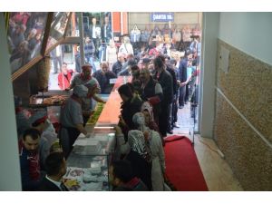 Bu Da Bedava Döner Kuyruğu