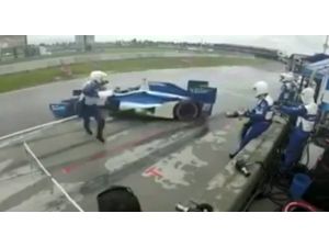Pit Stop’ta Akıl Almaz Kaza